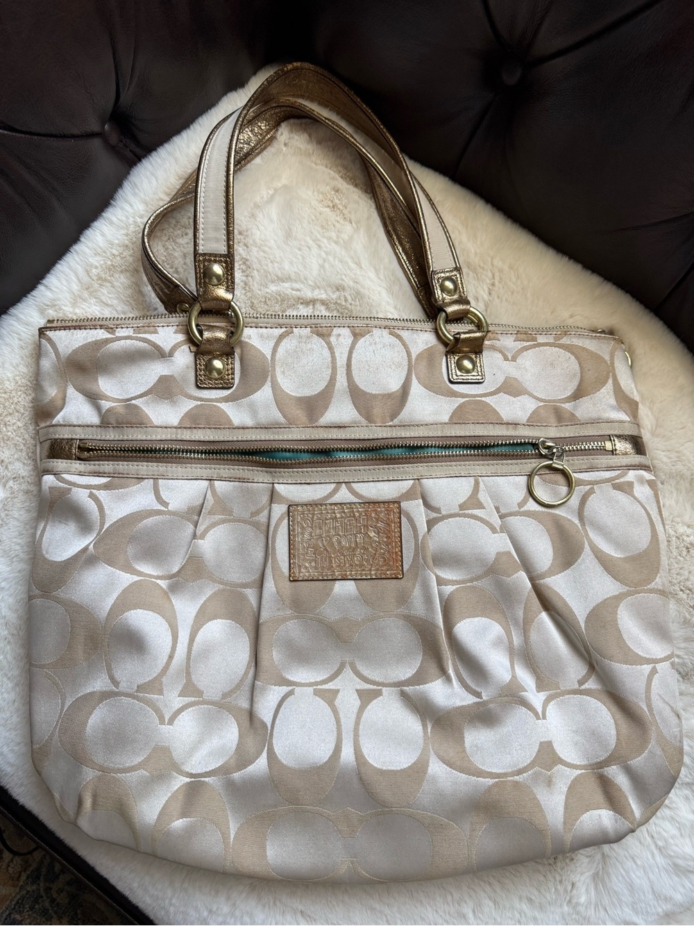 Coach Poppy Satin Signature Tote in Ivory Tan Gold Accents GUC